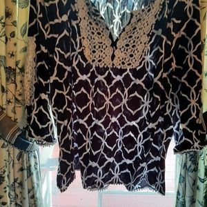 3x Crown and Ivy lace trimmed top